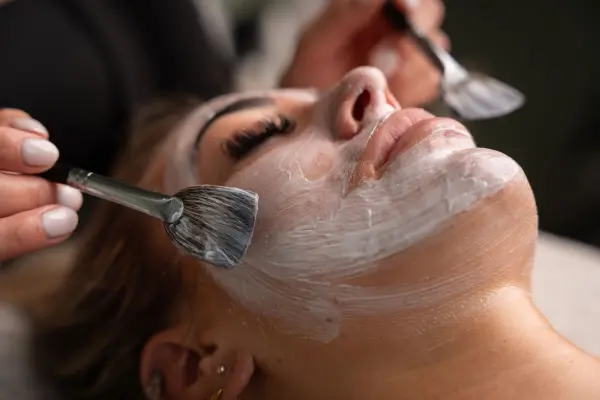 Skin Defense Saisonale Behandlung | 45 min